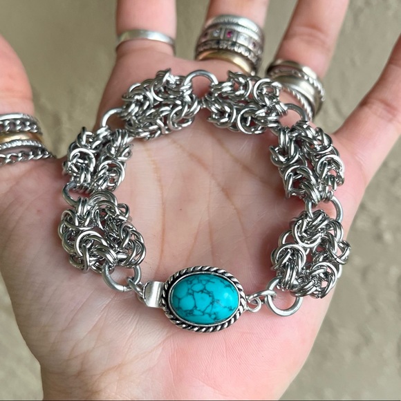 Maille stainless steel turquoise bracelet . Handmade chain & turquoise gem clasp - Picture 3 of 16